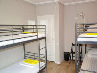 Гостиница Clean Hostel na Borsoeva Улан-Удэ Кровать в общем номере с 4 кроватями-3